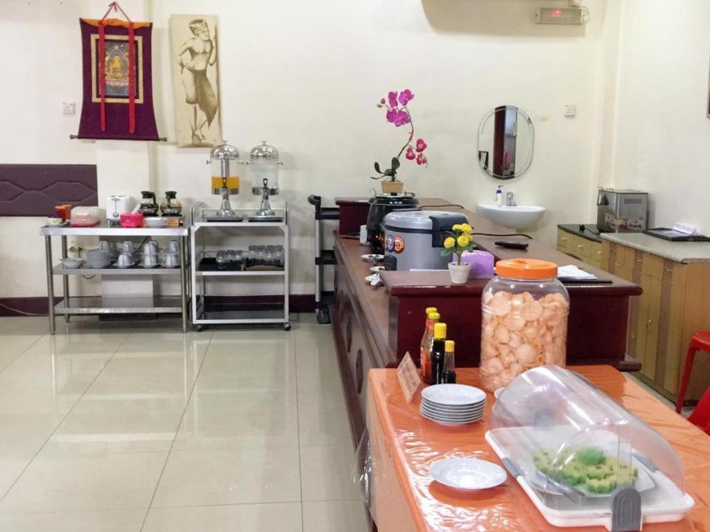 Hotel Dynasty Tarakan Zewnętrze zdjęcie