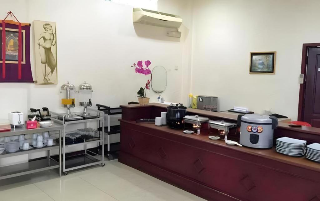 Hotel Dynasty Tarakan Zewnętrze zdjęcie