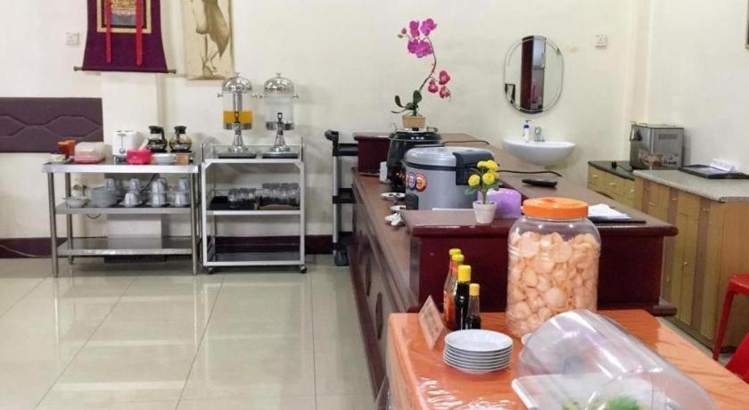 Hotel Dynasty Tarakan Zewnętrze zdjęcie