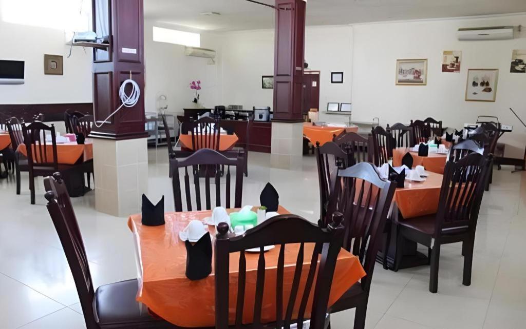 Hotel Dynasty Tarakan Zewnętrze zdjęcie