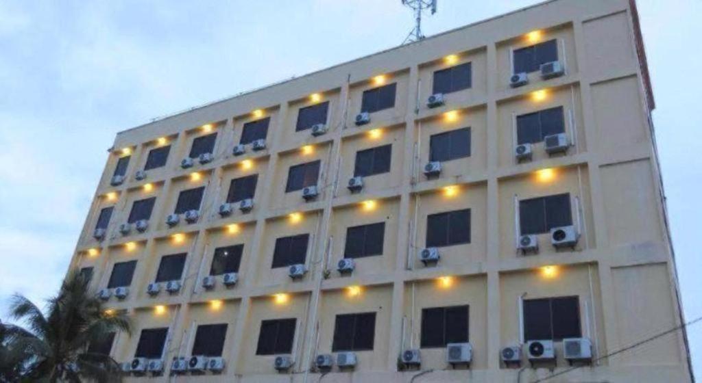 Hotel Dynasty Tarakan Zewnętrze zdjęcie