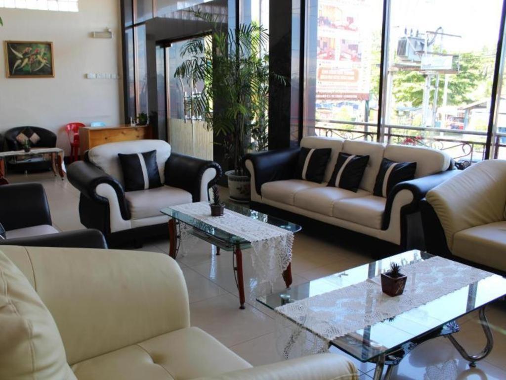 Hotel Dynasty Tarakan Zewnętrze zdjęcie